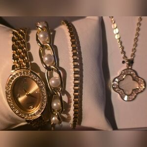 Elegant Gold-tone Women's Watch, Neclace and Bracelet Set